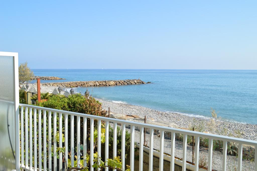 Riva Beach Apartment Riva Ligure Zewnętrze zdjęcie